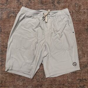Vuori Kore Short Lined 9”